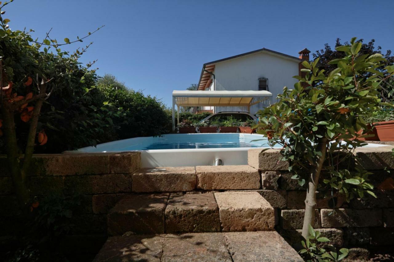 Ambra Villa